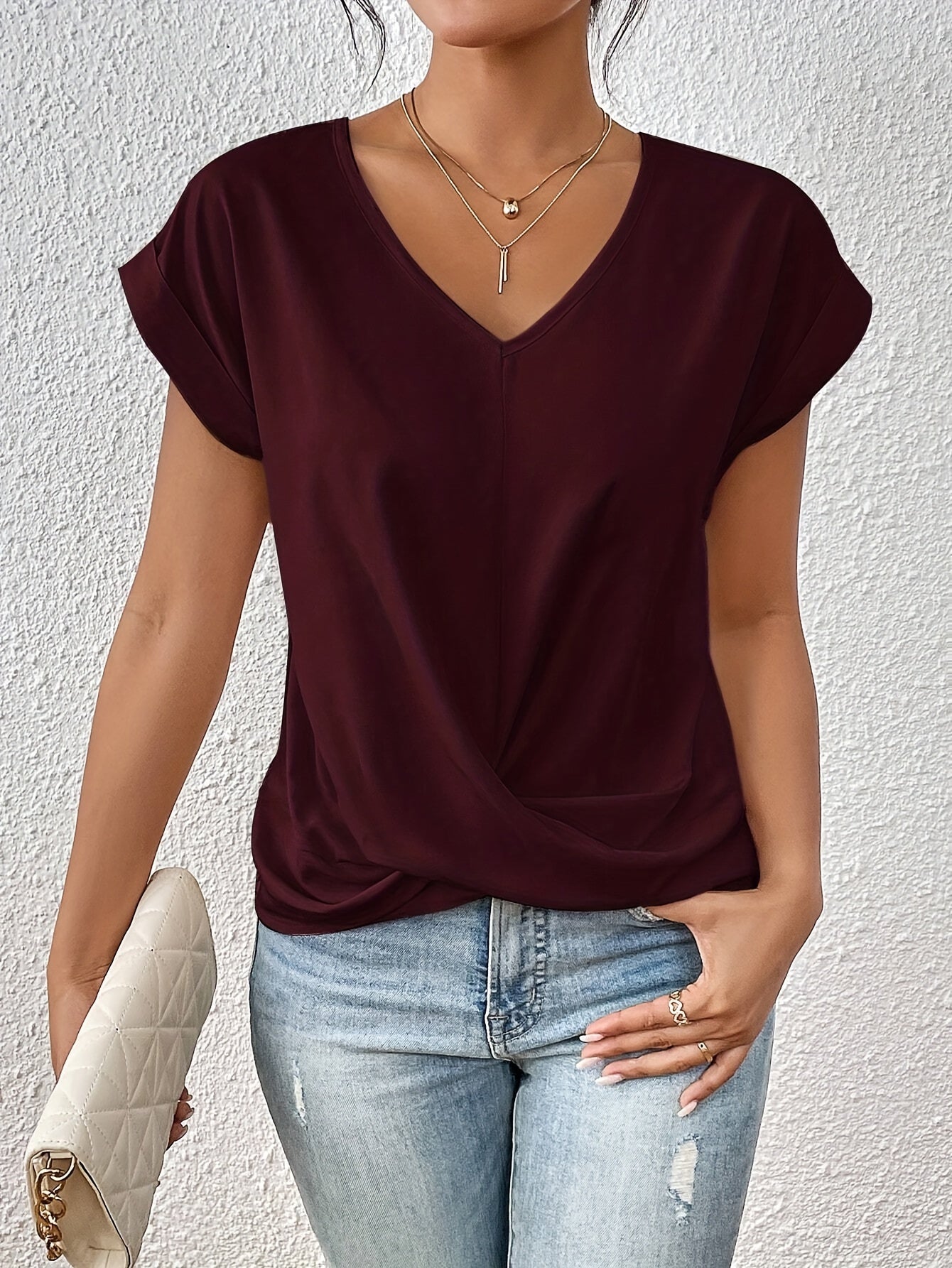 Sakari - Casual Sweetheart Neckline